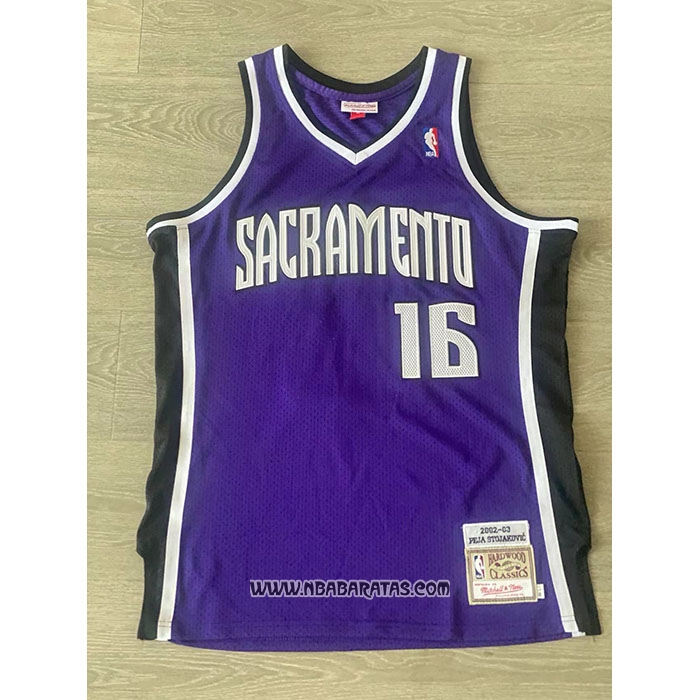 Camiseta Sacramento Kings Peja Stojakovic #16 Mitchell & Ness 2002-03 Violeta